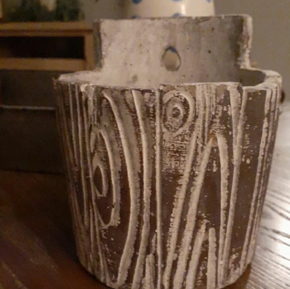 Wall planter